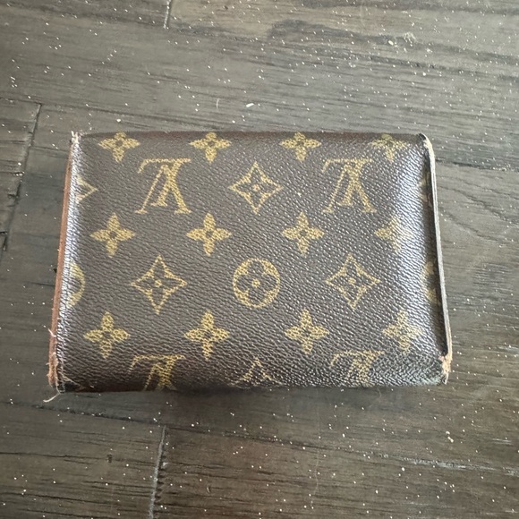 Louis Vuitton Trifold Snap Monogram Wallet - Picture 4 of 14